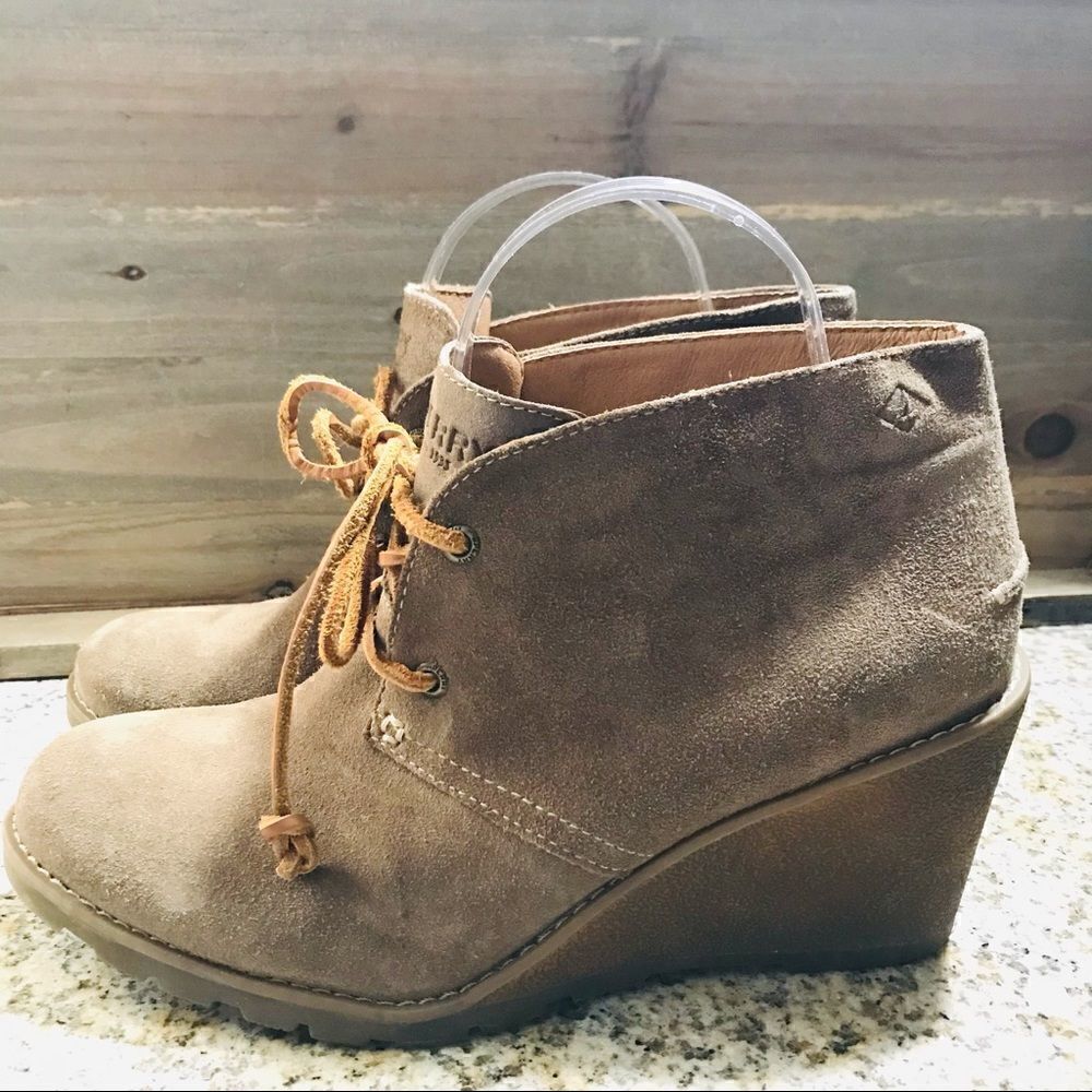 ✅Sperry Top-Sider Stella Prow Women Ankle Wedge Bootie Suede Taupe STS96139